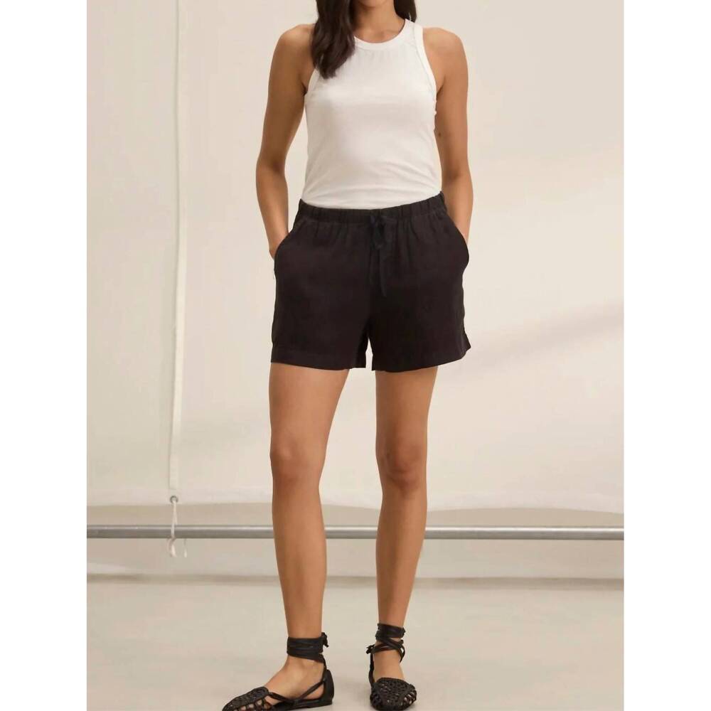 NEW VELVET BY GRAHAM & SPENCER lightweight woven linen amber shorts in black